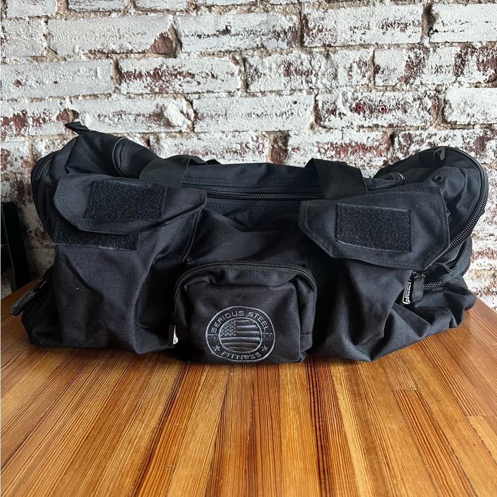 Serious Steel Fitness Mid Bud Duffel Bag